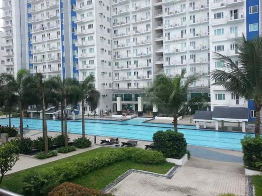 Grass Residences Sm North Edsa And Trinoma Кесон Сити Екстериор снимка